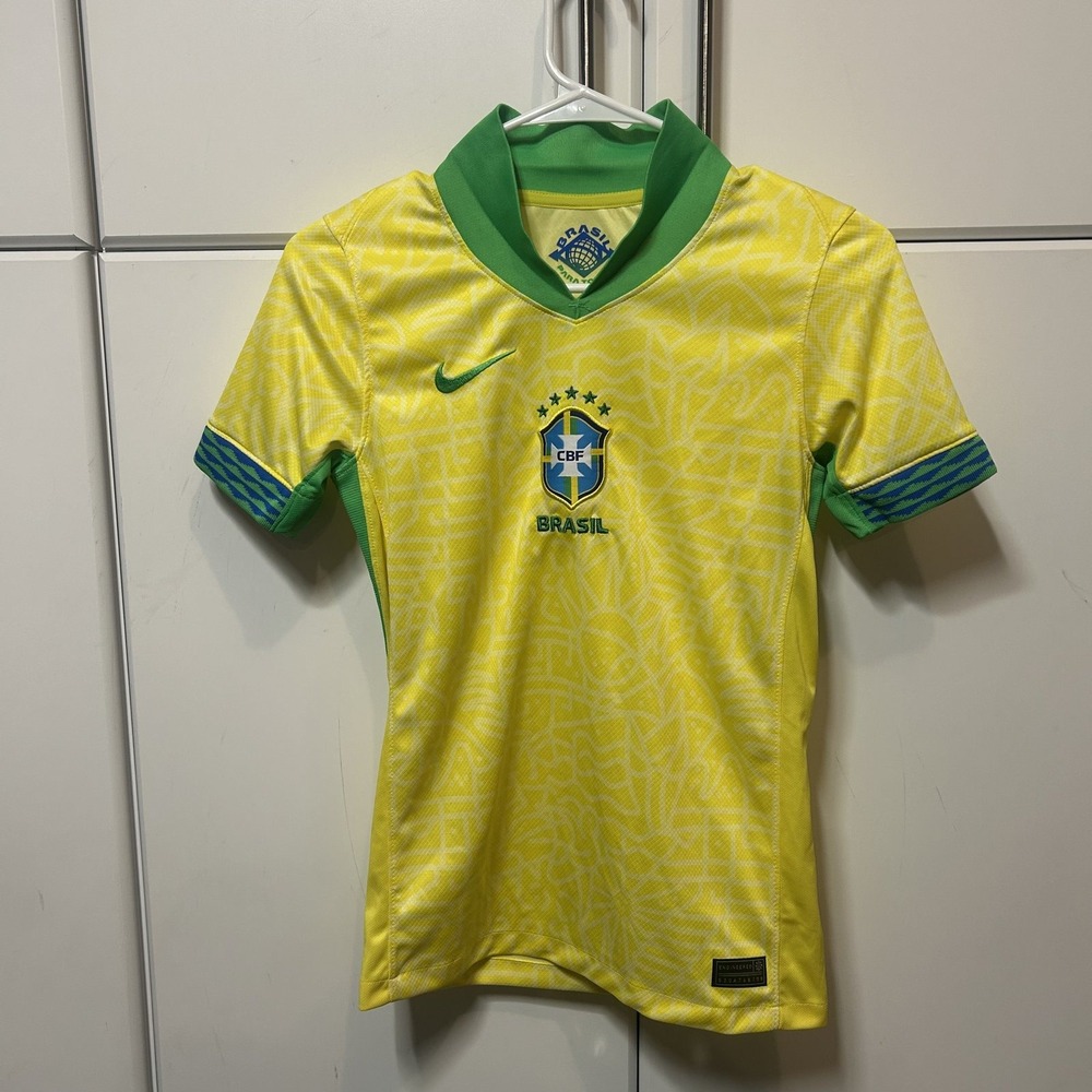 Nike Brasil Soccer Jersey Kids Youth Medium Yellow Green FJ4409-706 CBF Brazil